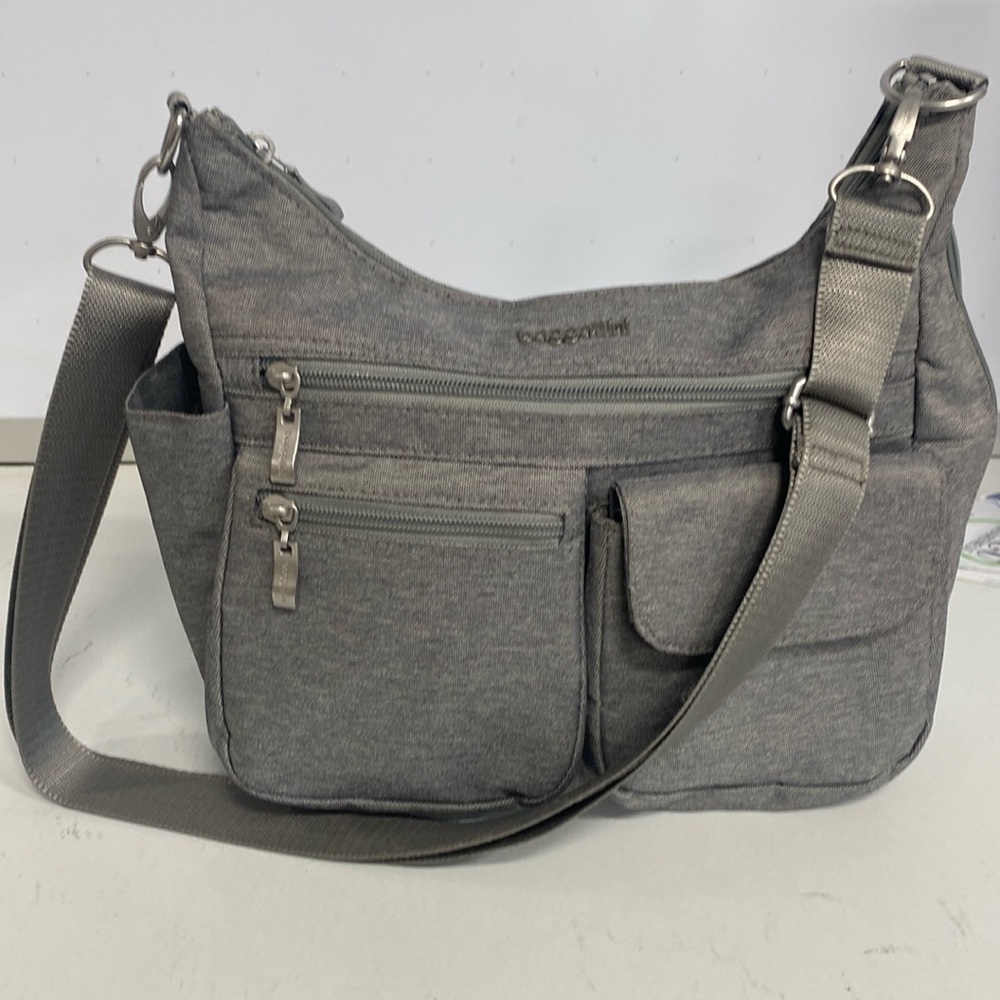 Baggallini Everywhere Bag Water resistant Lightweight HoboCrossbody Phone Pocket